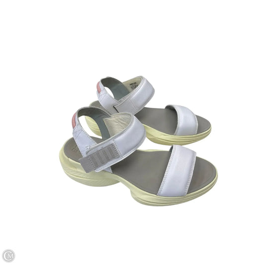 Sandals Flats By Sorel In White & Yellow, Size: 8.5