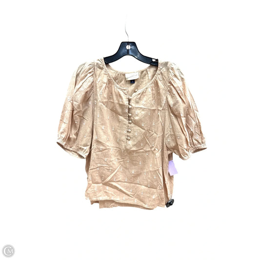 Top Short Sleeve By Universal Thread In Tan & White, Size: M