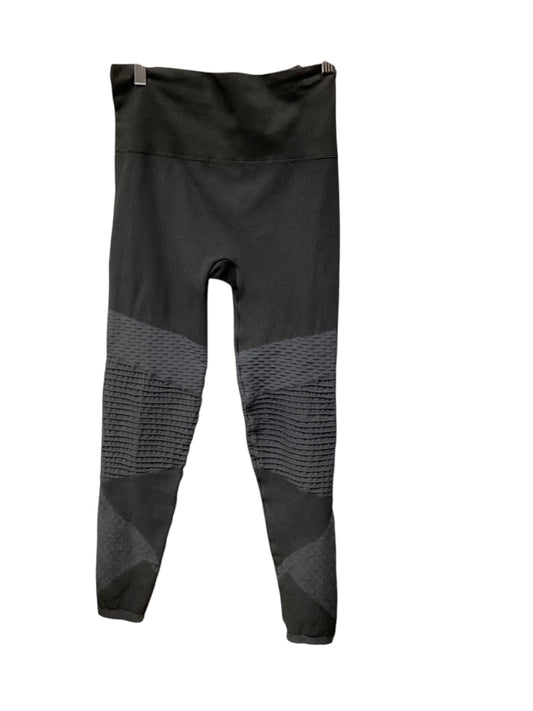 Athletic Leggings By Spanx In Black Grey, Size: M