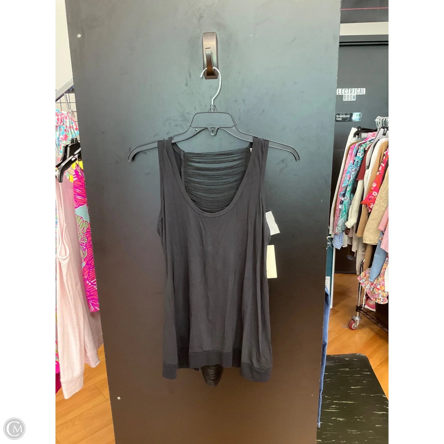 Top Sleeveless By Loveappella In Black, Size: Xs