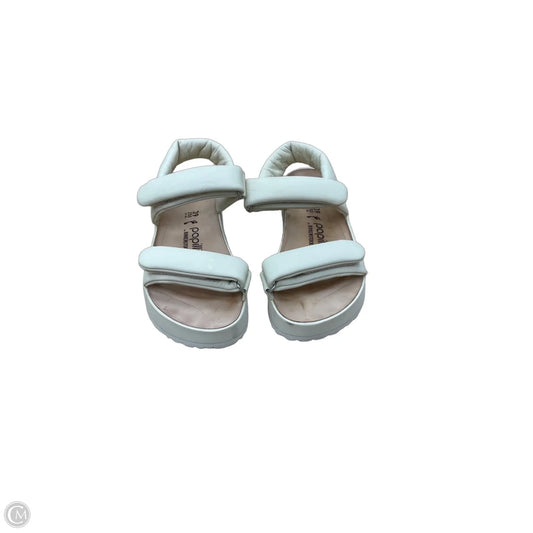 Sandals Flats By Birkenstock In Cream, Size: 8.5