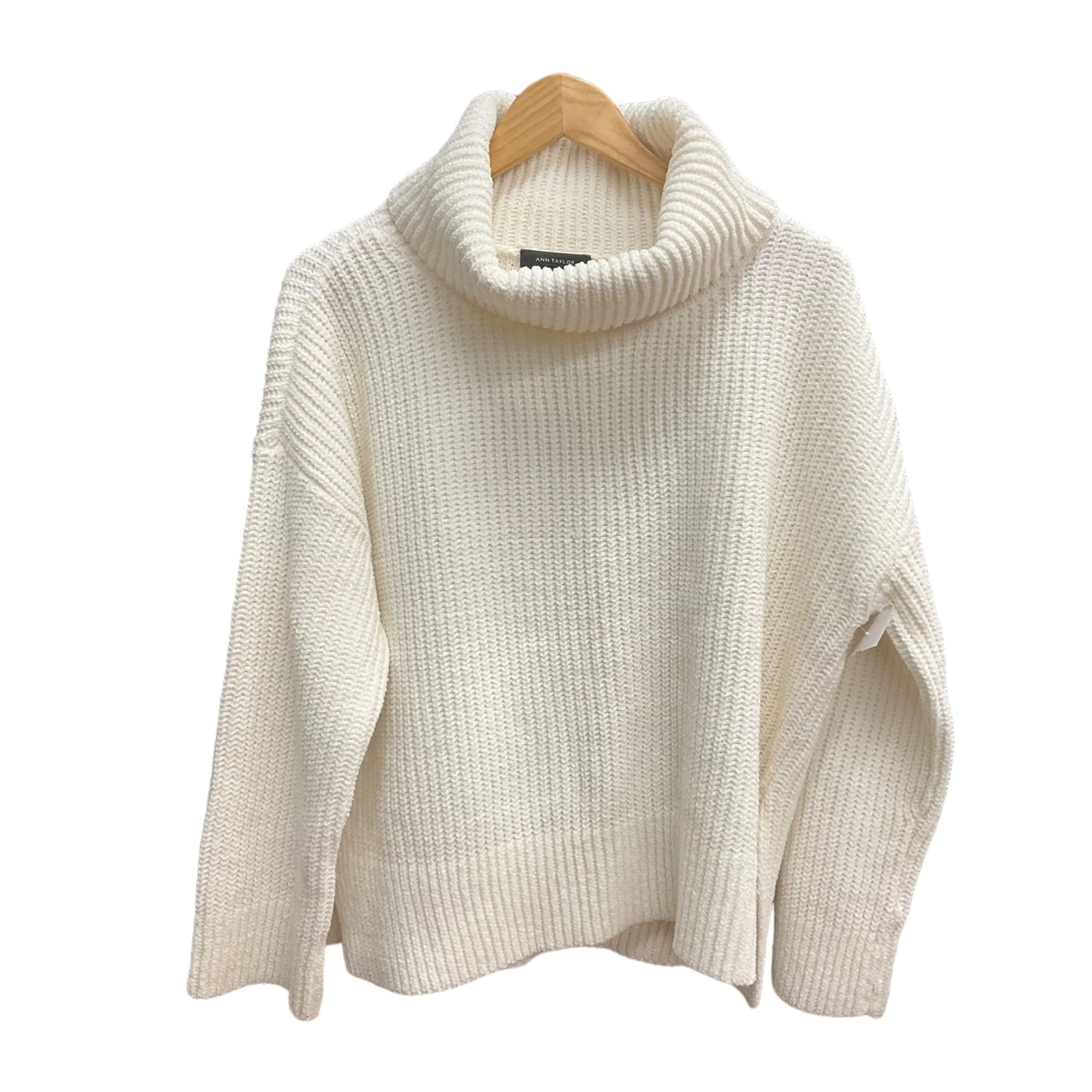 Sweater By Ann Taylor O  Size: M