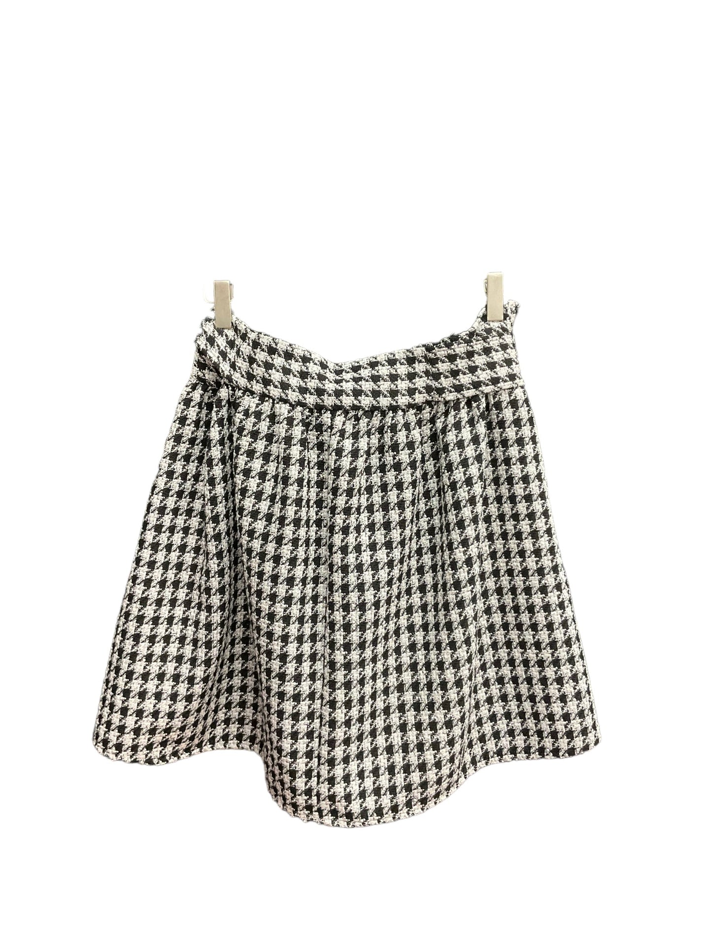 Black & White Skirt Mini & Short Express, Size 14