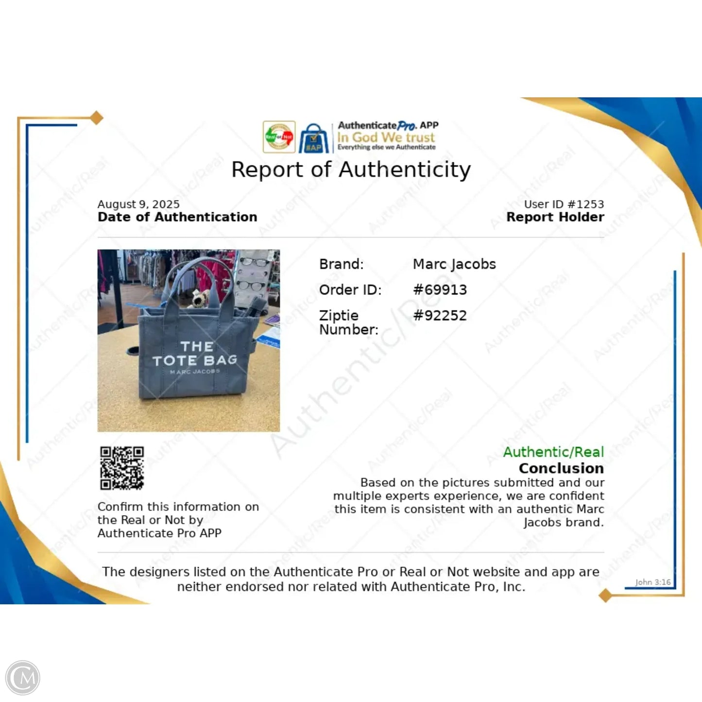 Crossbody Designer By Marc Jacobs, Size: Medium