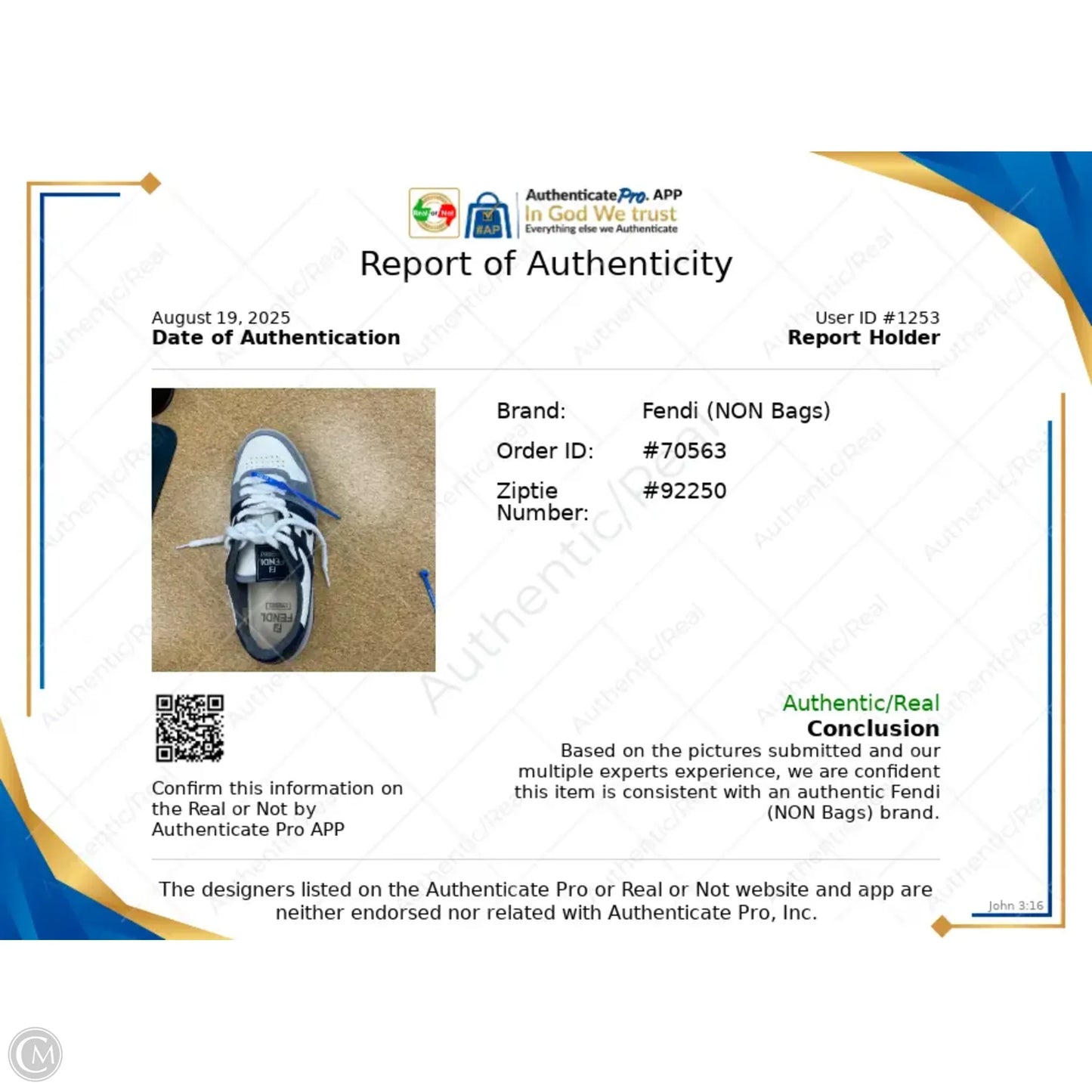 Shoes Luxury Designer By Fendi In Blue & Cream, Size: 9