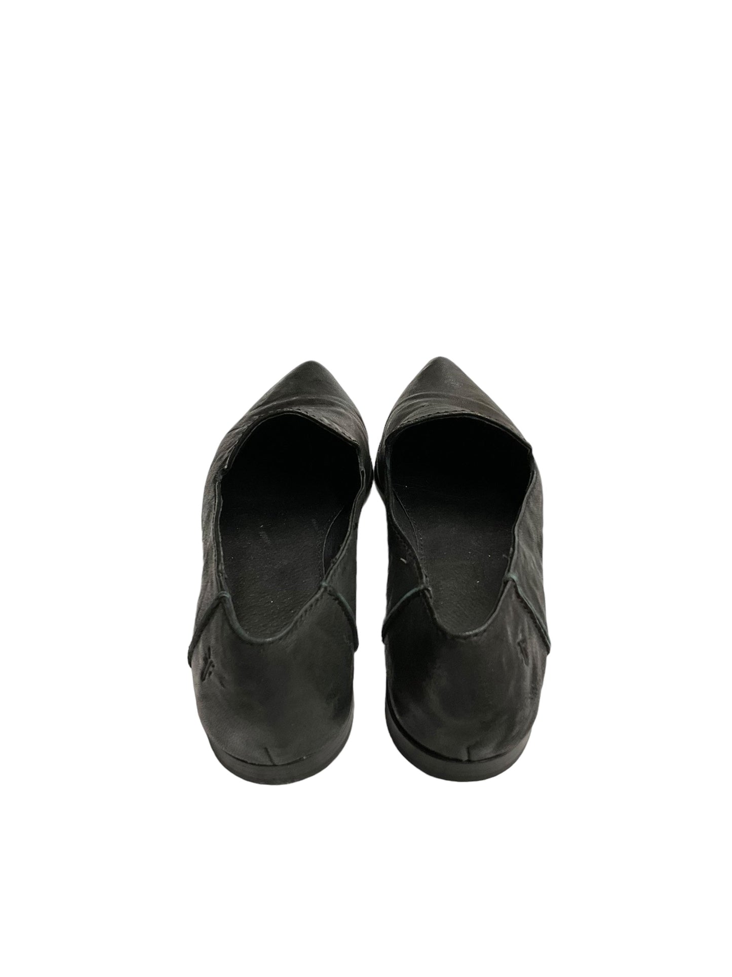 Black Shoes Flats Frye, Size 6
