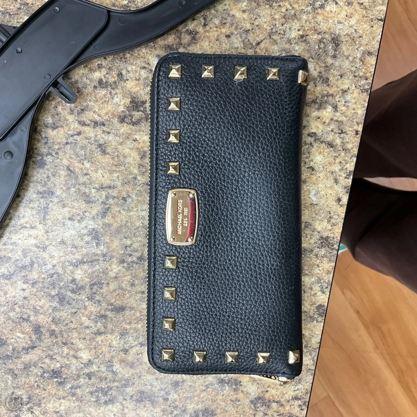 Handbag Designer By Michael Kors, Size: Medium