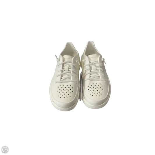 Shoes Flats By Crocs In White, Size: 8