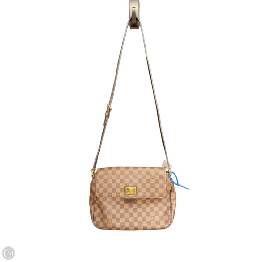 Crossbody Luxury Designer By Louis Vuitton, Size: Medium