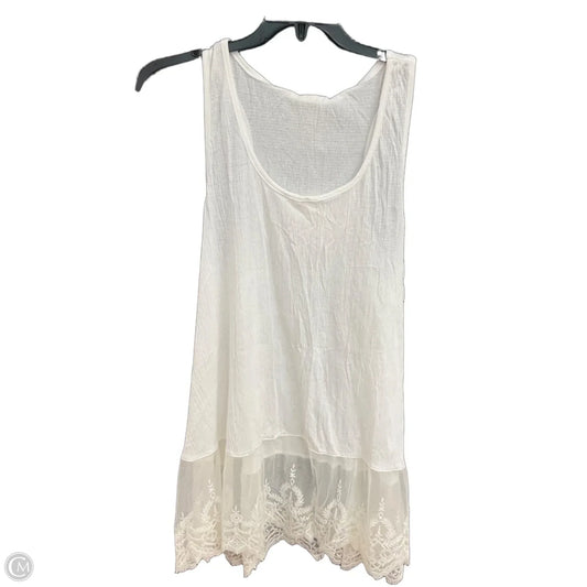 Top Sleeveless By Umgee In White, Size: L