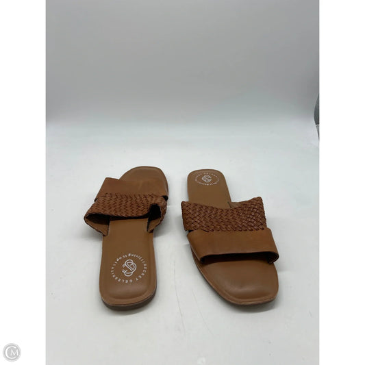 Sandals Flats By Clothes Mentor In Brown, Size: 9