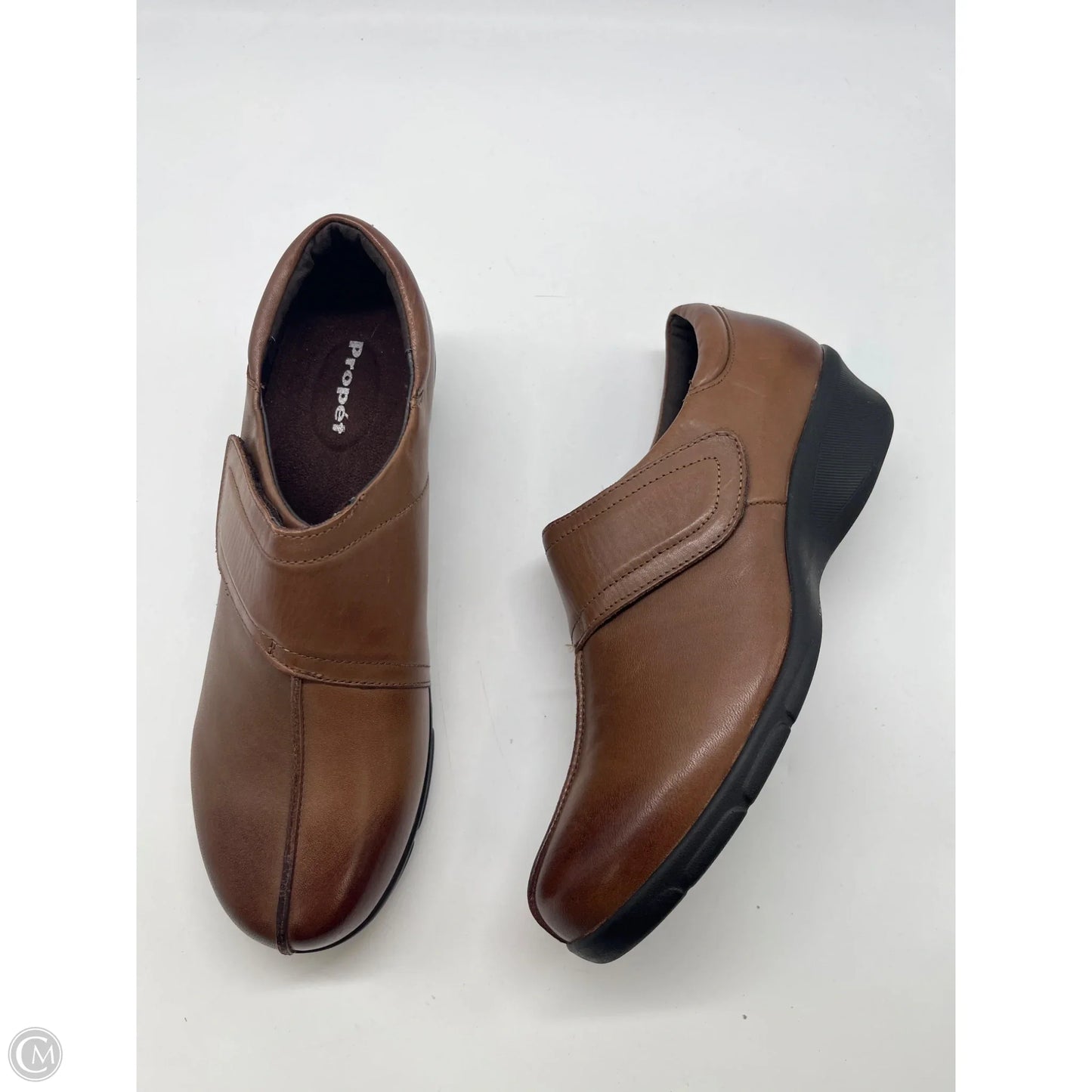 Shoes Flats By Clothes Mentor In Brown, Size: 9