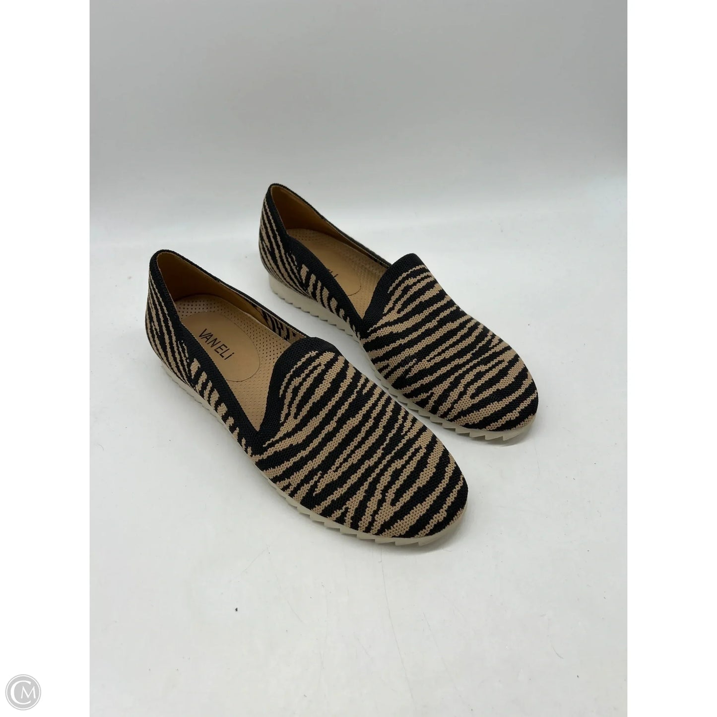 Shoes Flats By Vaneli In Animal Print, Size: 9.5