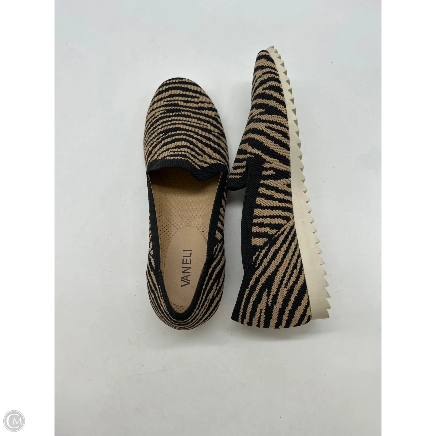 Shoes Flats By Vaneli In Animal Print, Size: 9.5