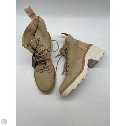 Boots Ankle Heels By Sorel In Tan, Size: 7