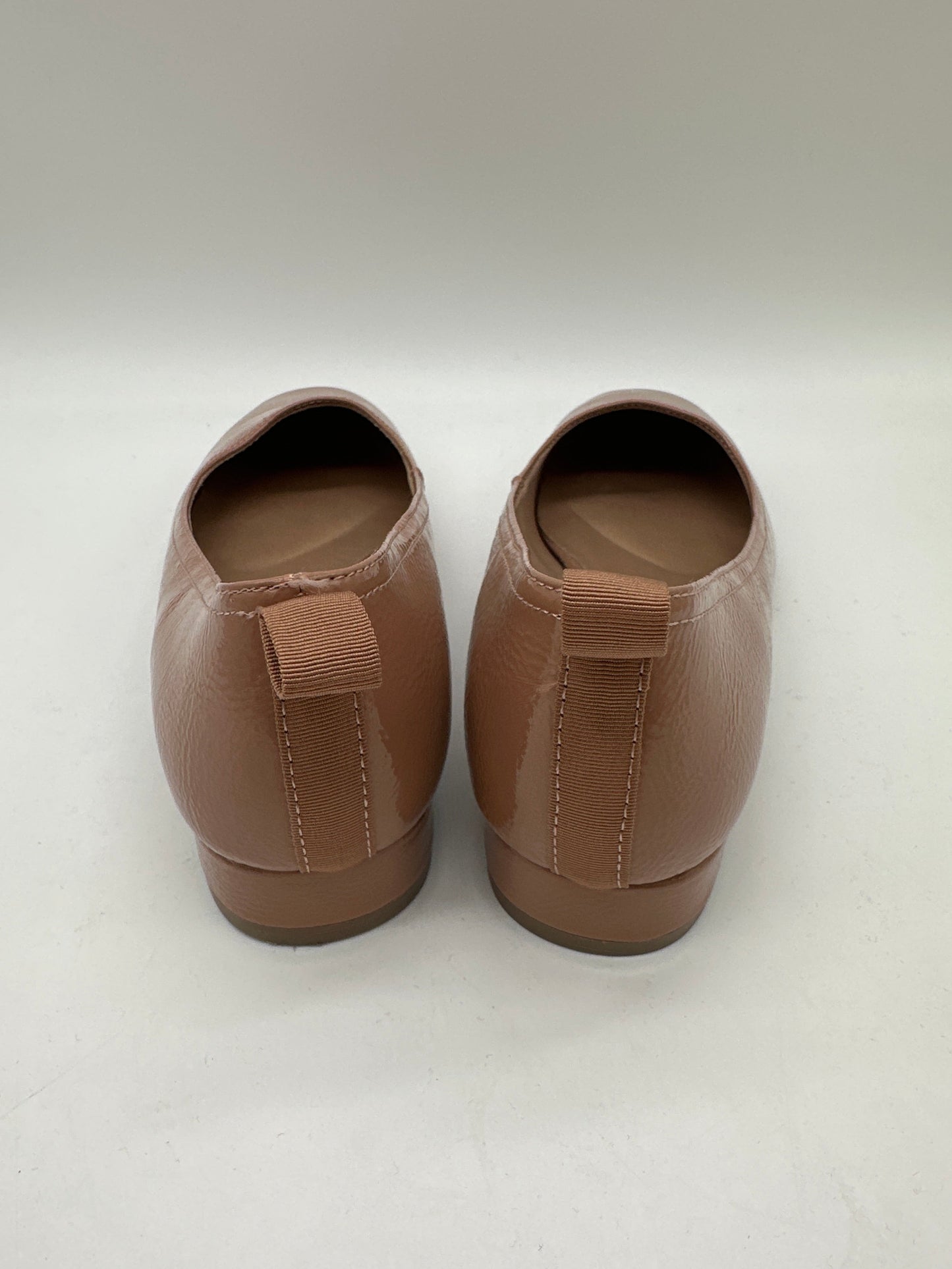 Shoes Flats By Life Stride In Tan, Size: 8.5