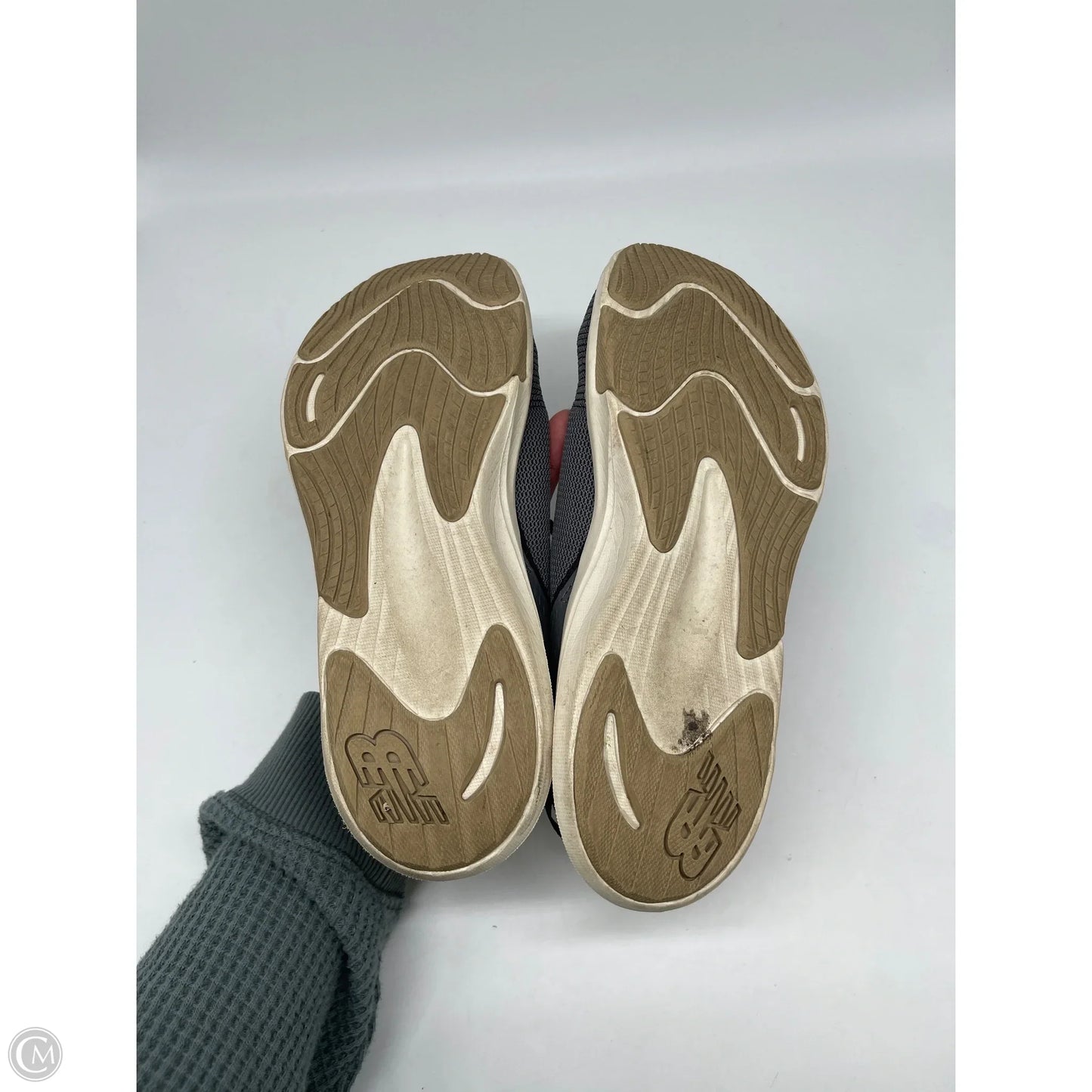 Shoes Athletic By New Balance In Grey, Size: 8.5