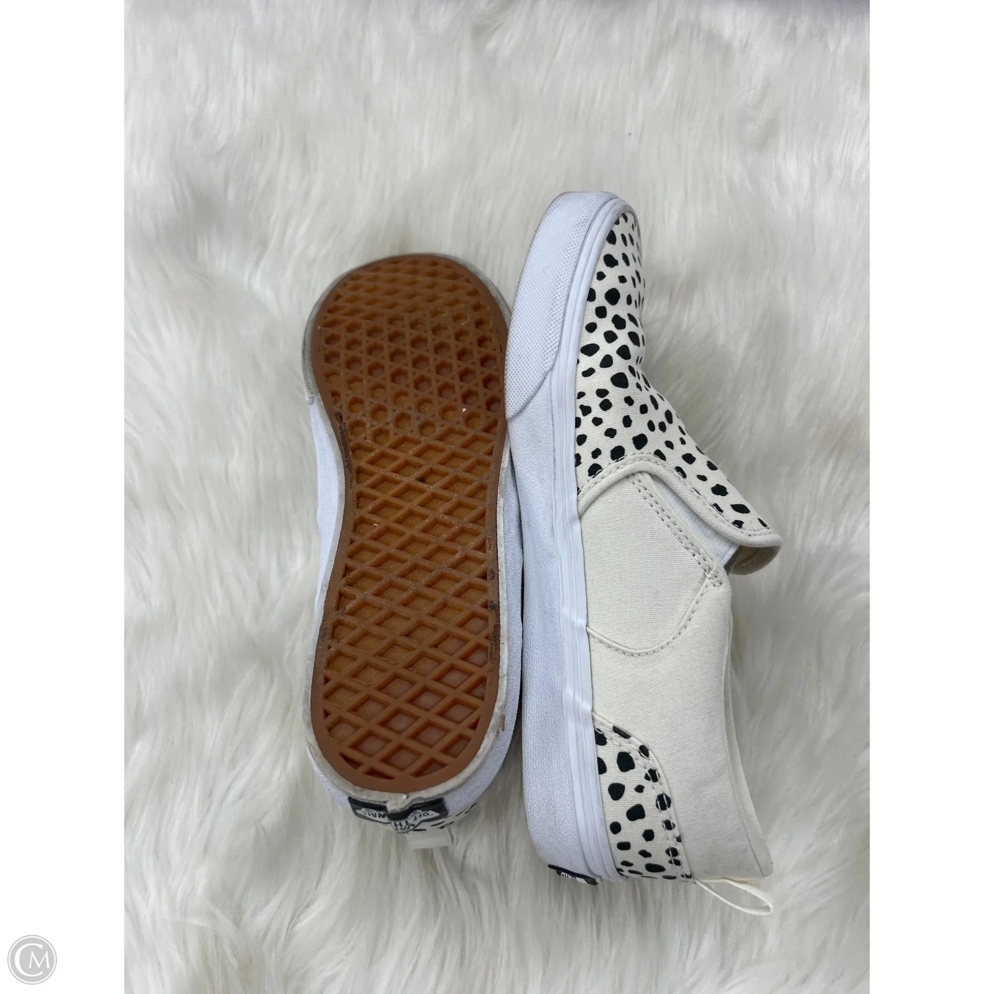 Shoes Sneakers By Vans In Cream, Size: 6