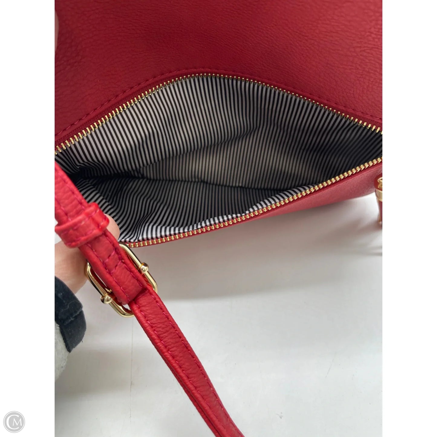 Crossbody By Clothes Mentor, Size: Small