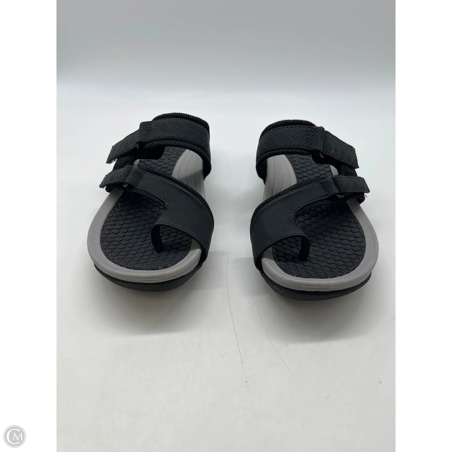 Sandals Flats By Bare Traps In Black, Size: 7
