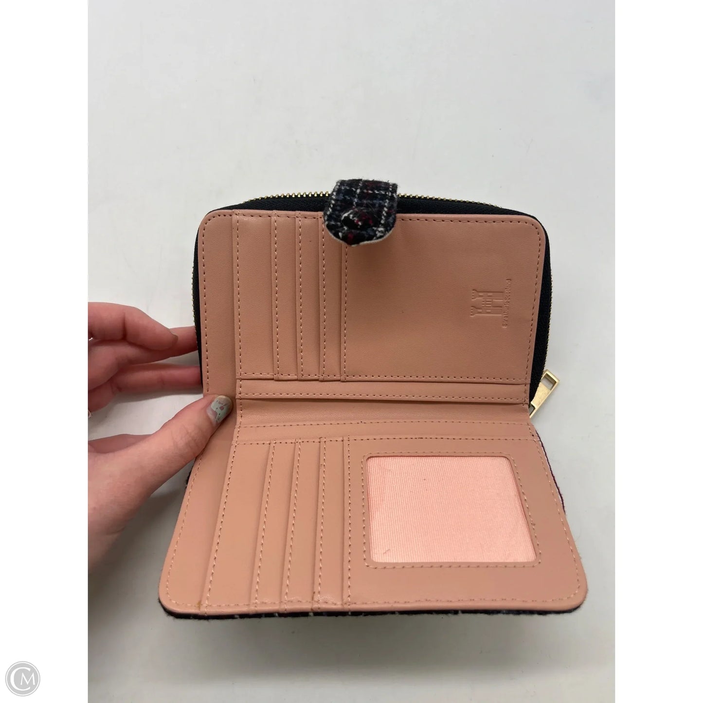 Wallet By Clothes Mentor, Size: Medium