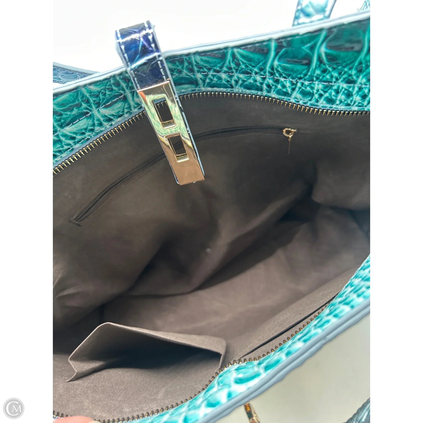 Crossbody By Clothes Mentor, Size: Large