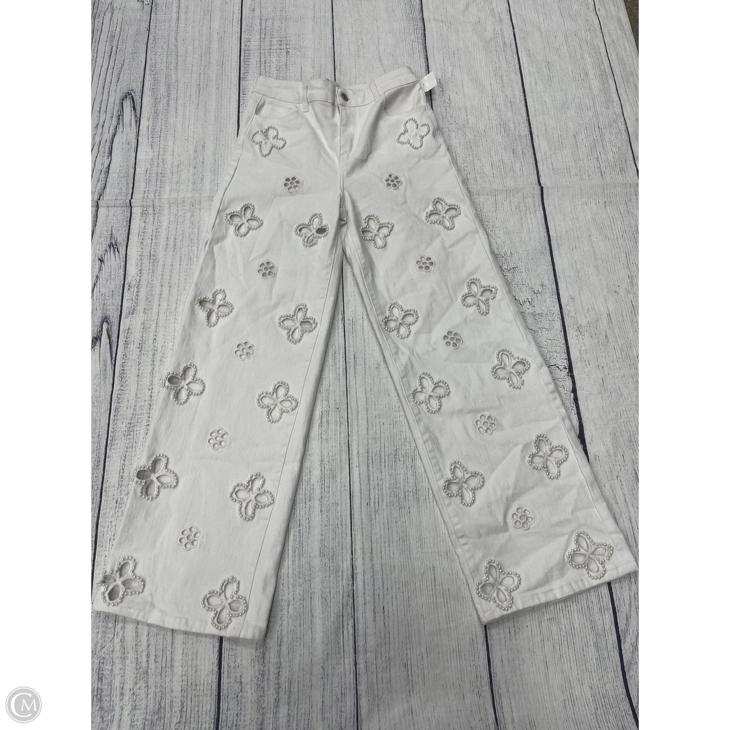 Jeans Wide Leg By Clothes Mentor In White Denim, Size: 6