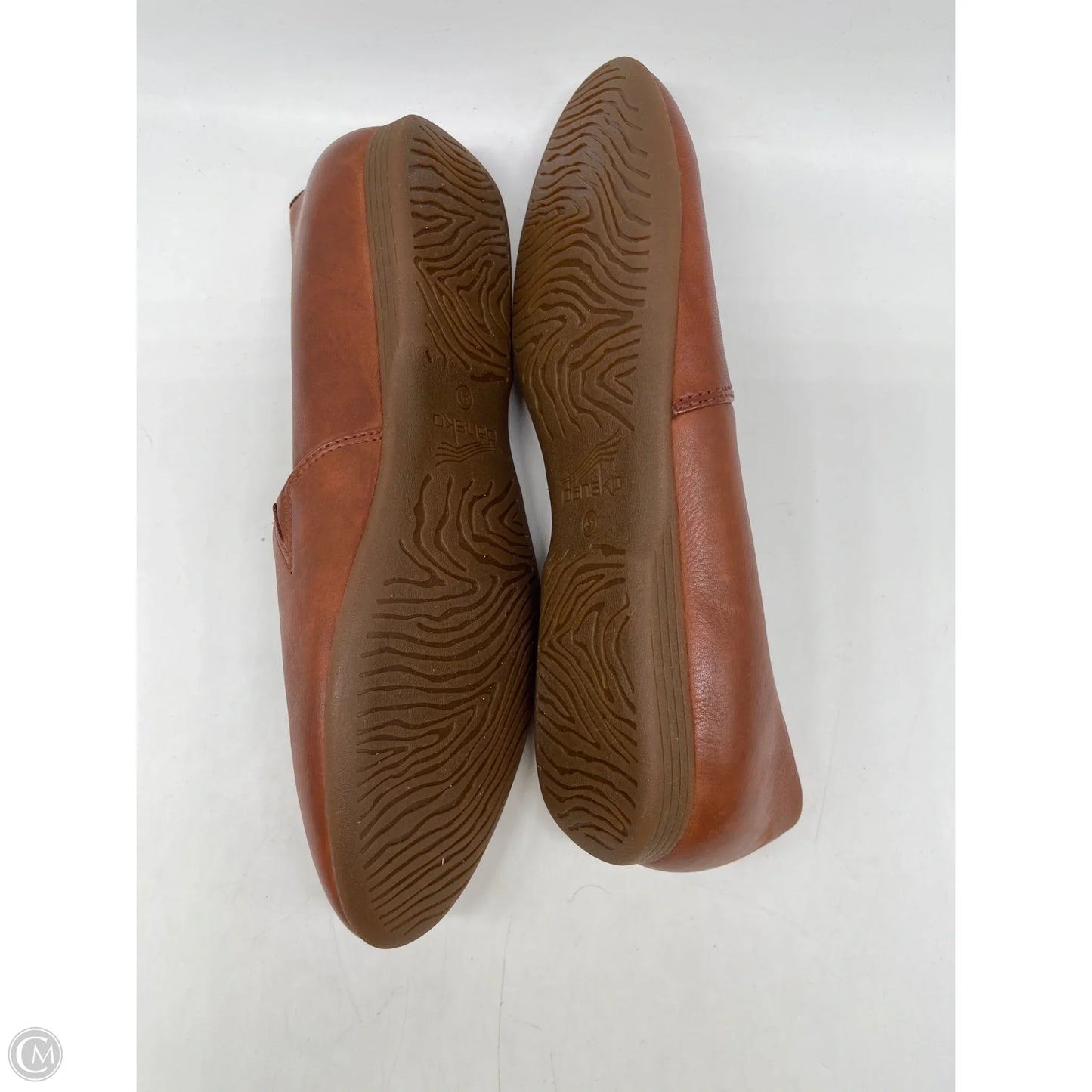 Shoes Flats By Dansko In Brown, Size: 11