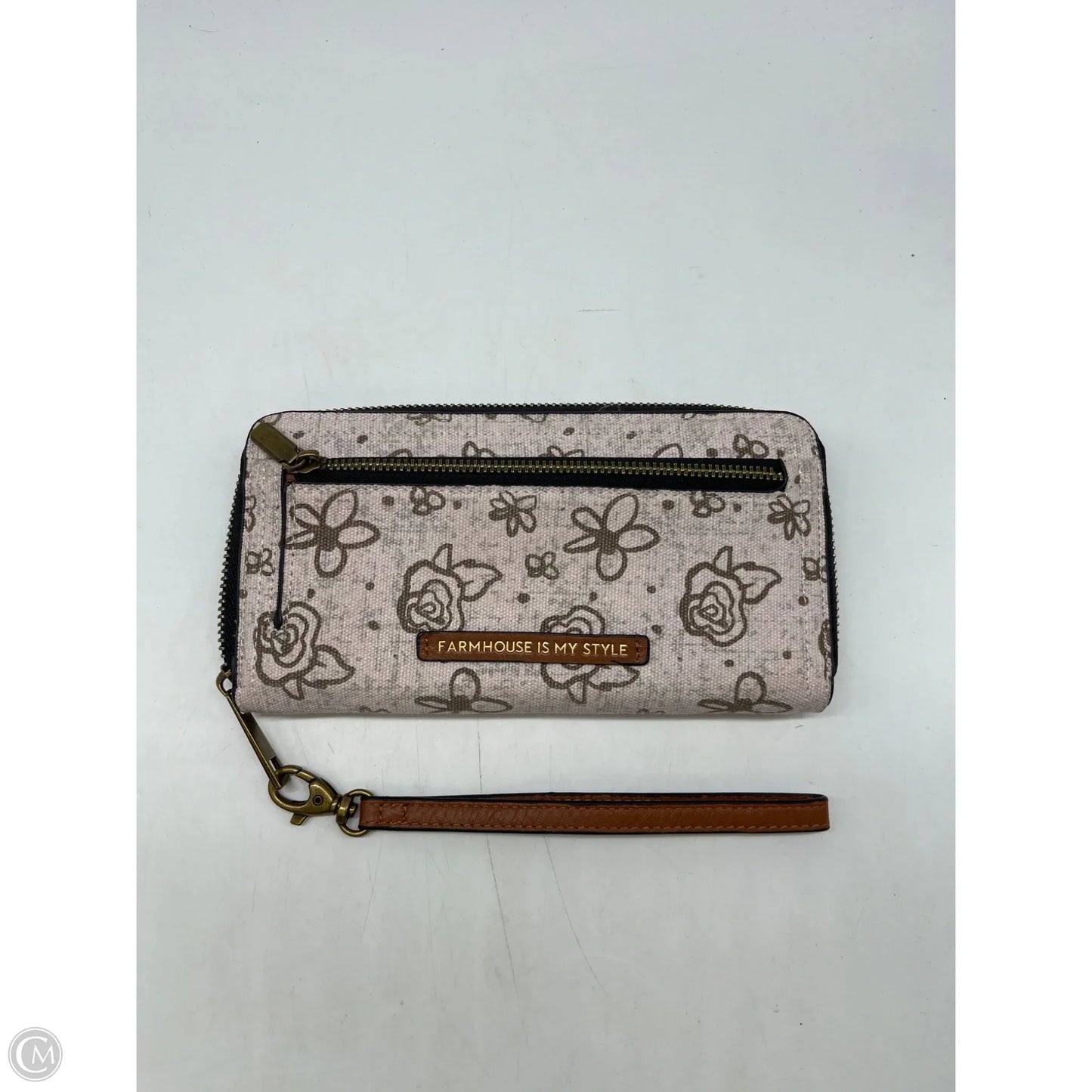 Wristlet By Clothes Mentor, Size: Medium