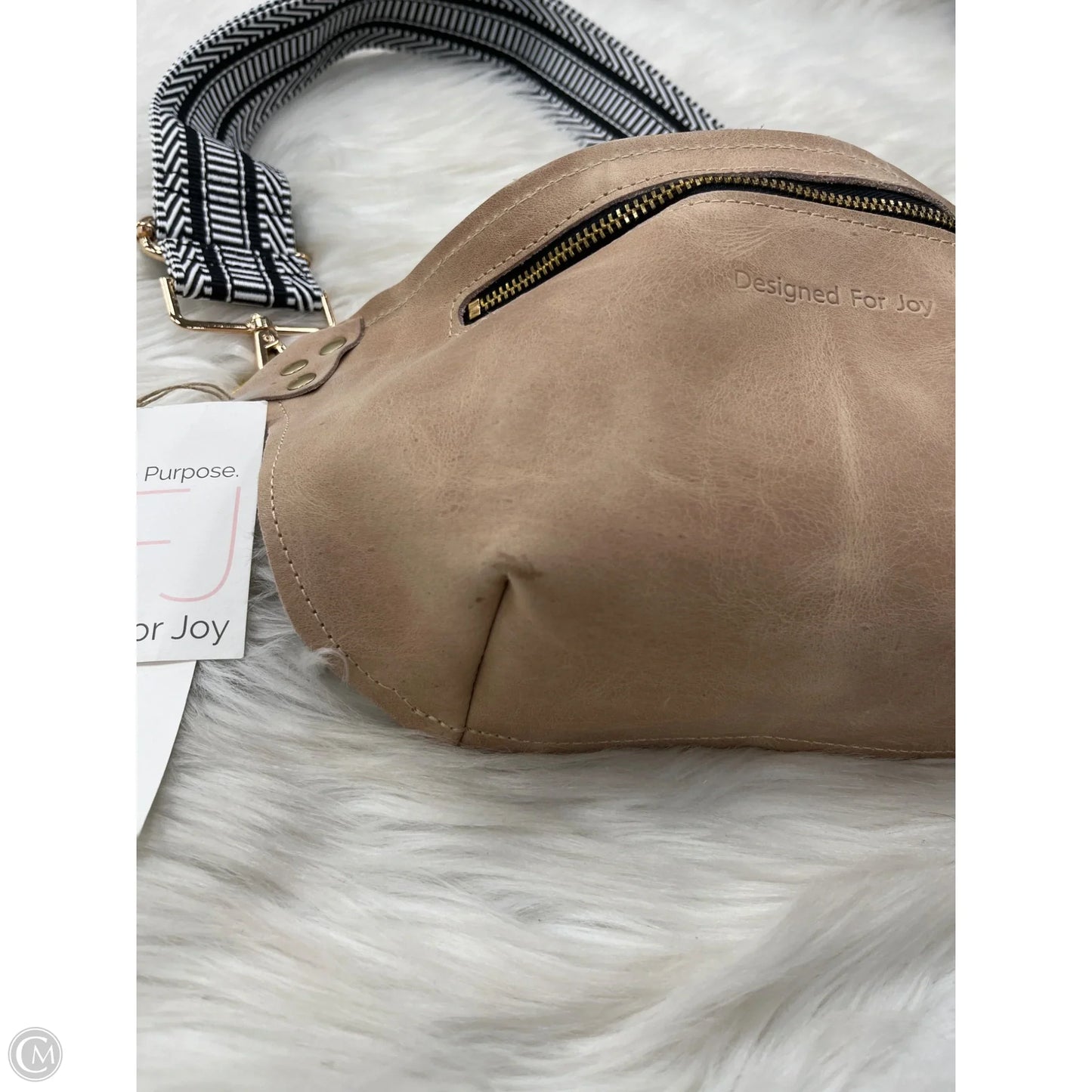 Belt Bag By Clothes Mentor, Size: Medium