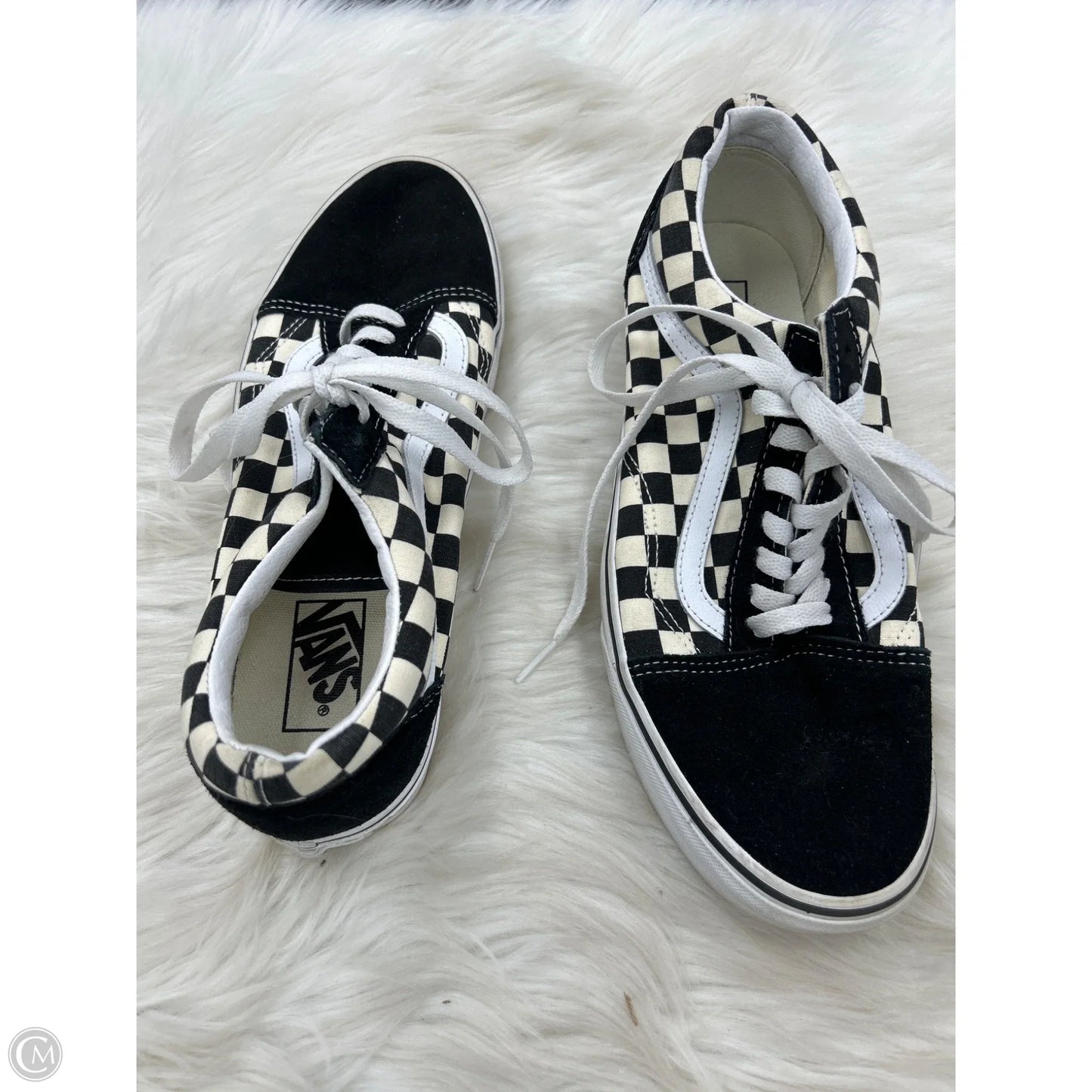 Shoes Sneakers By Vans In Black & White, Size: 10.5