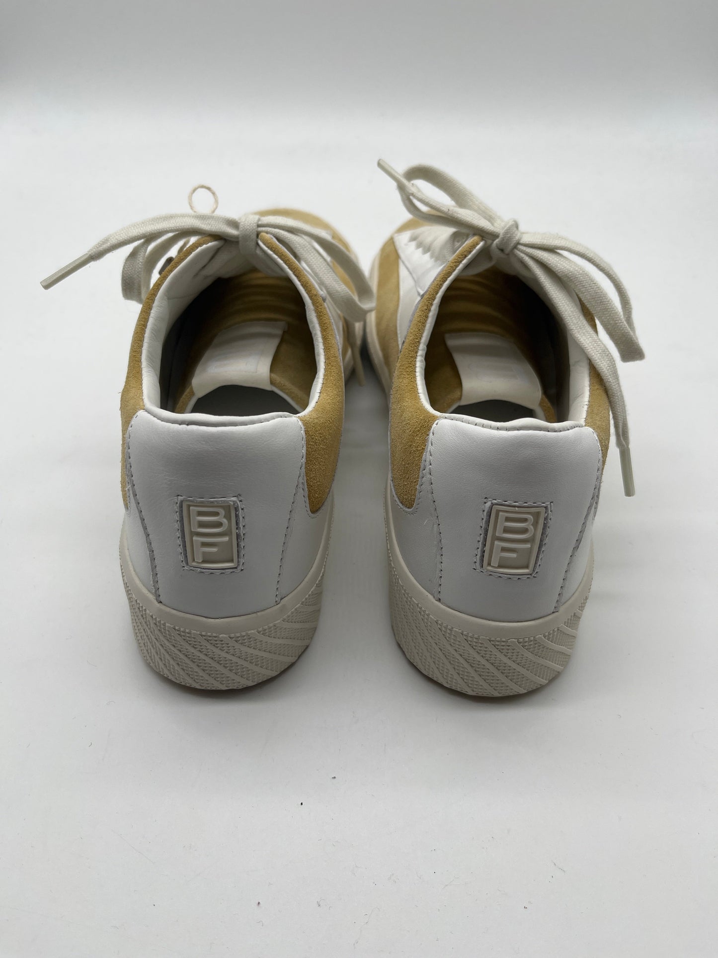 Tan Shoes Sneakers Cma, Size 10