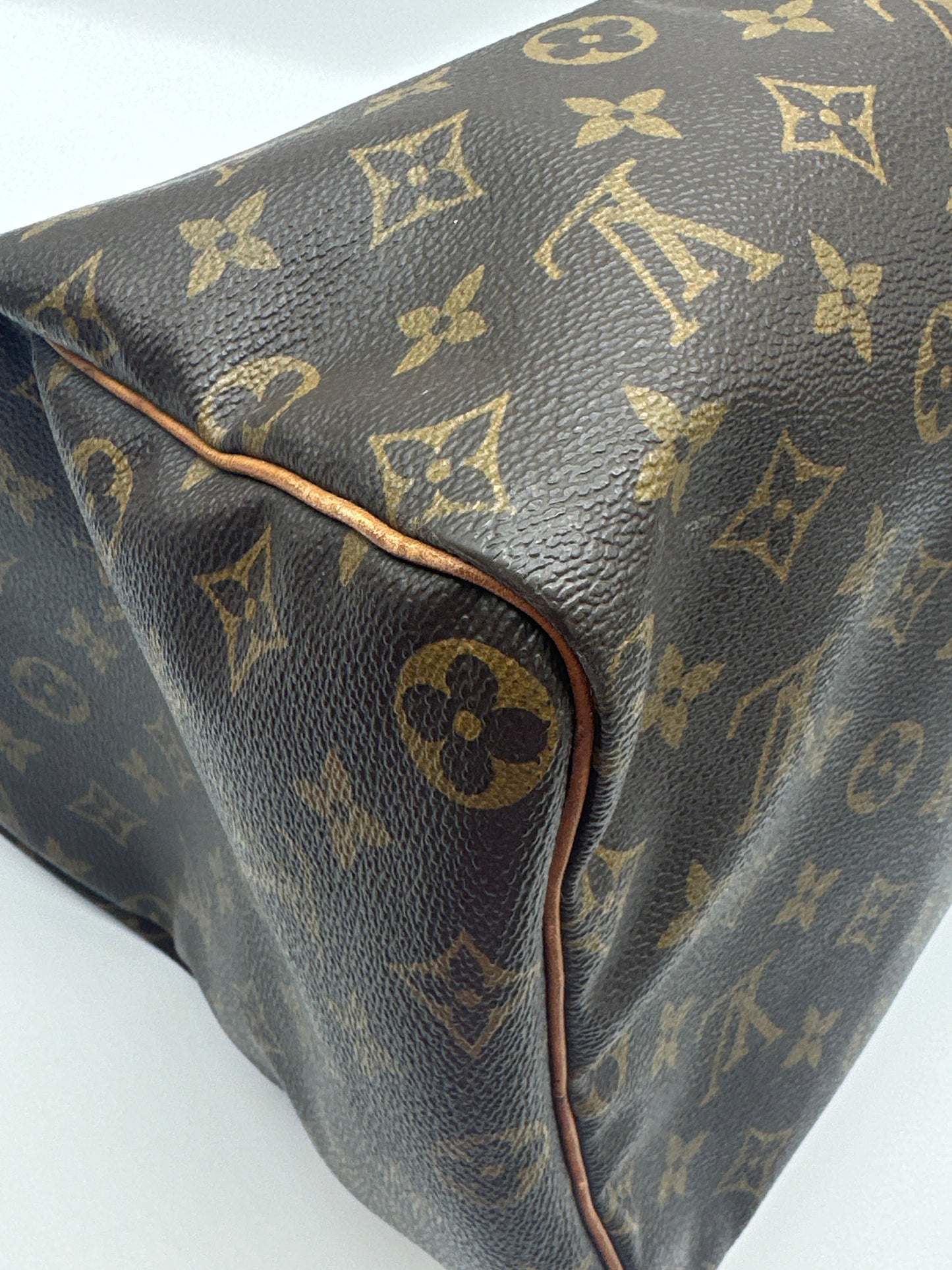 Handbag Luxury Designer Louis Vuitton, Size Large