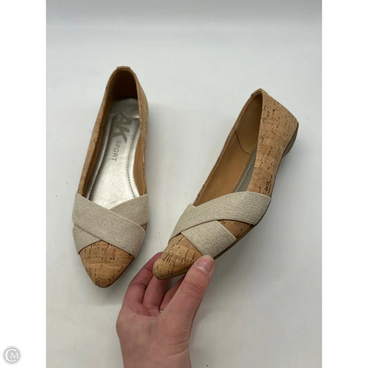 Shoes Flats By Anne Klein In Tan, Size: 8