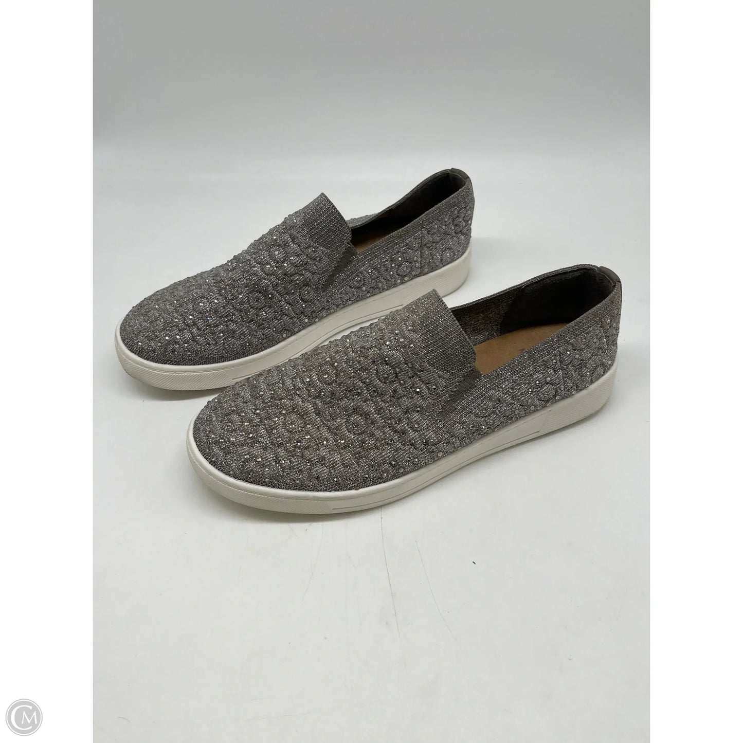 Shoes Flats By White Mountain In Silver, Size: 9