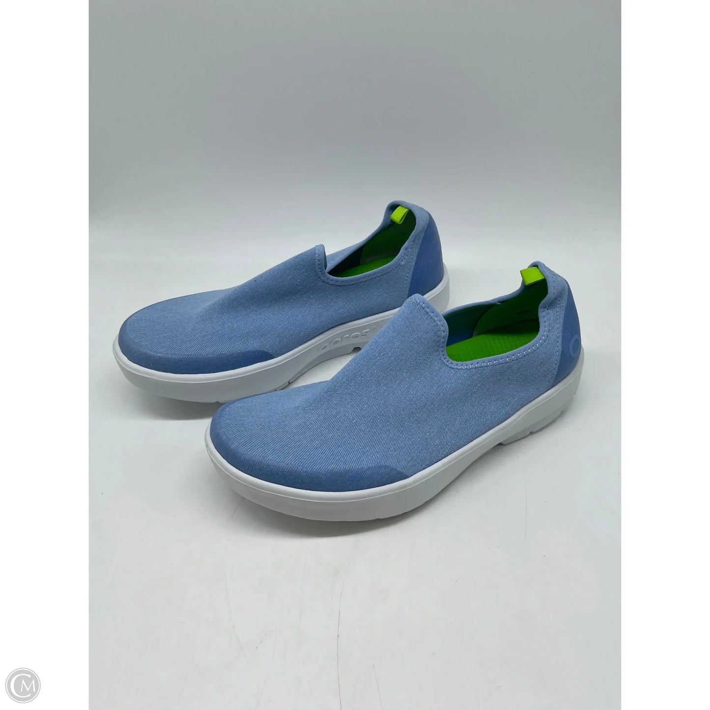Shoes Flats By Oofos In Blue, Size: 9