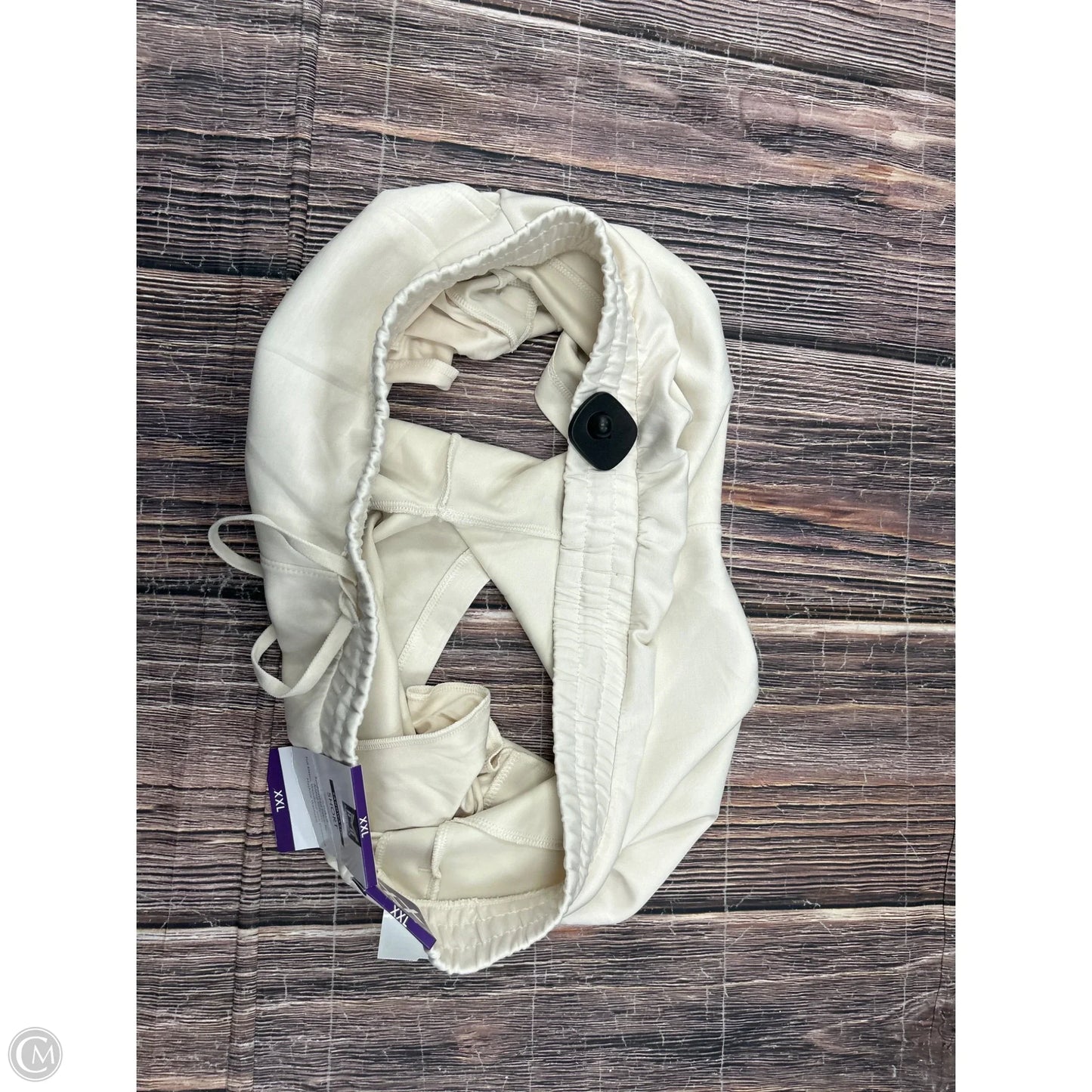 Athletic Shorts By Members Mark In Cream, Size: 1x