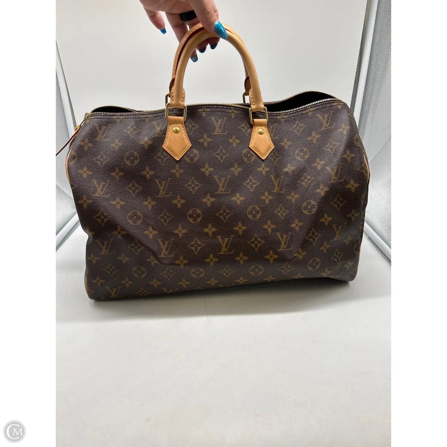 Handbag Luxury Designer By Louis Vuitton, Size: Large