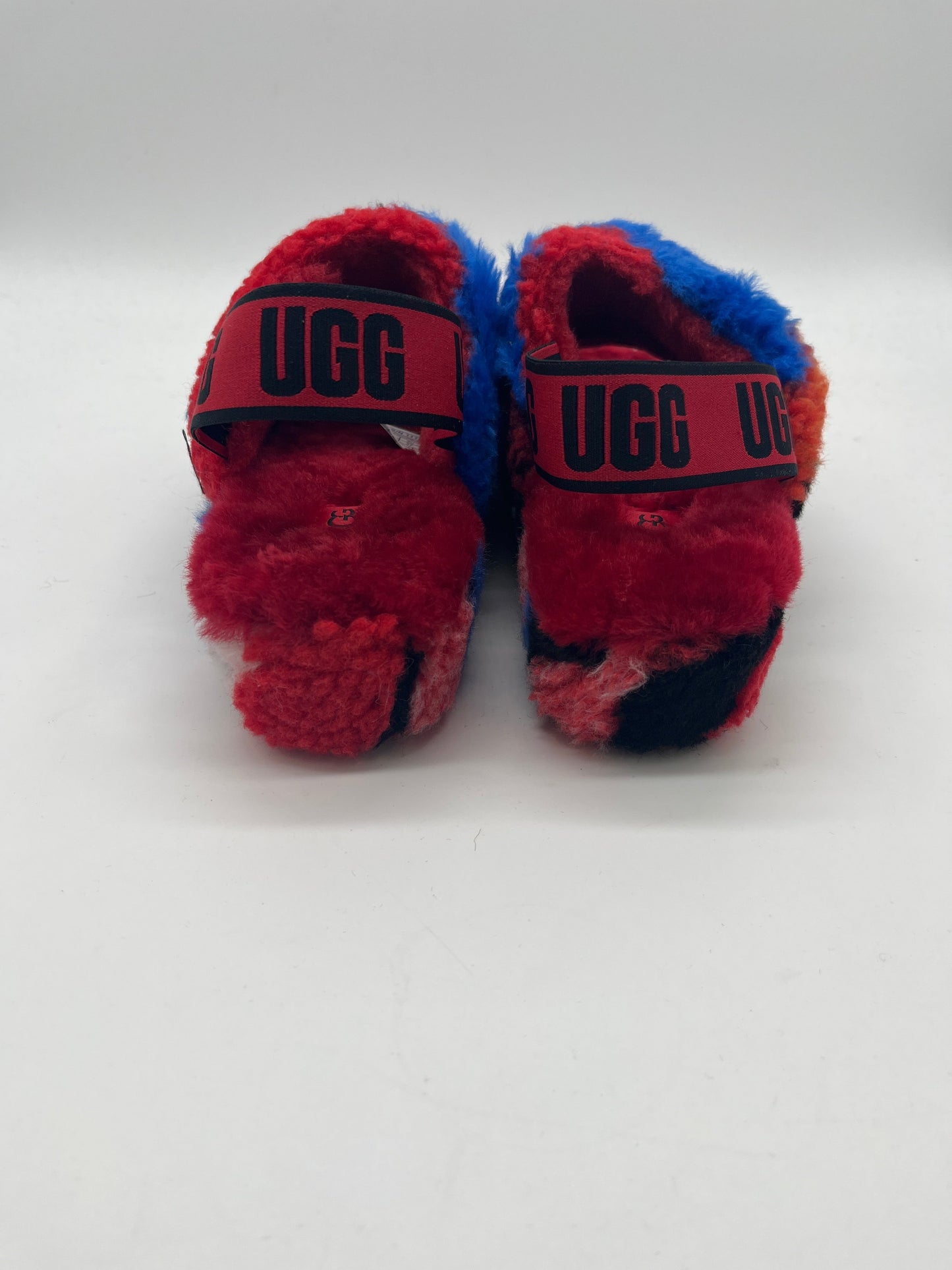 Red Sandals Flats Ugg, Size 6