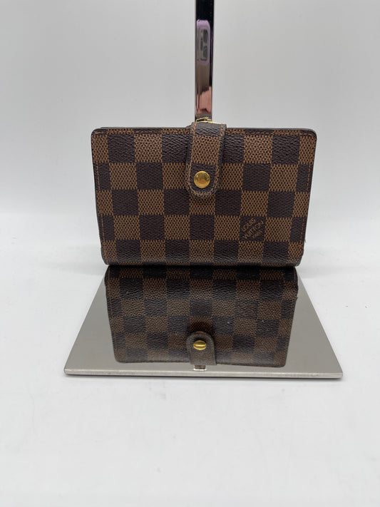 Wallet Luxury Designer By Louis Vuitton, Size: Medium