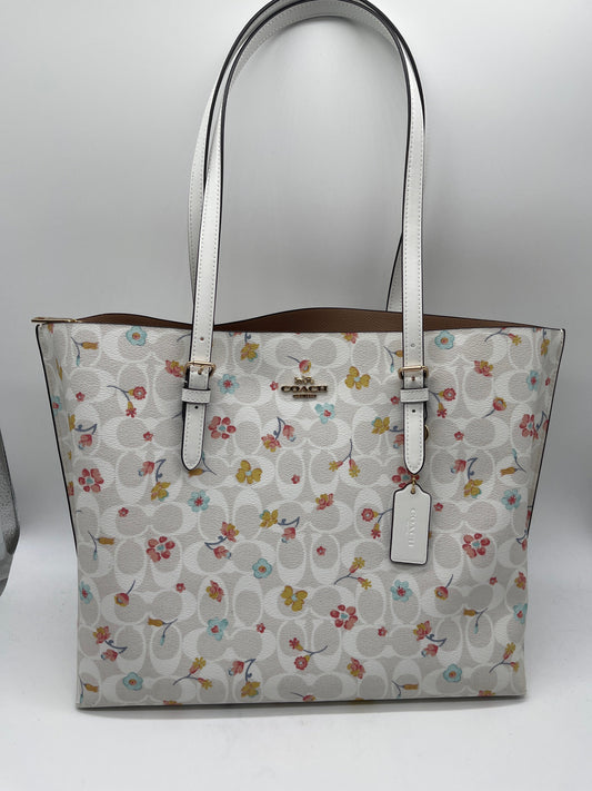 Handbag Designer By Coach, Size: Large