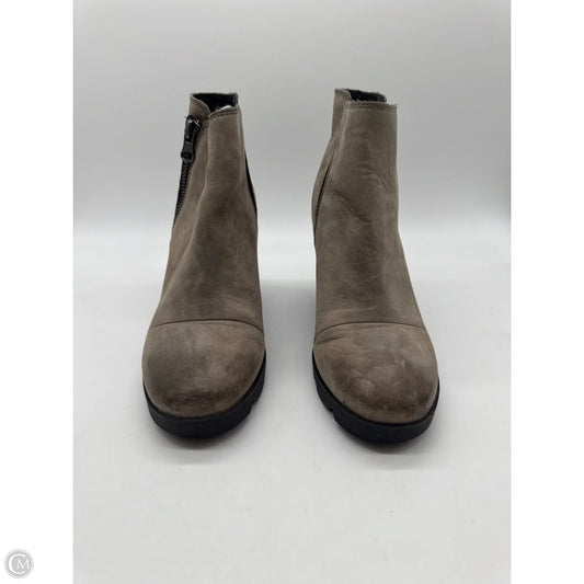 Boots Ankle Heels By Sorel In Grey, Size: 7.5