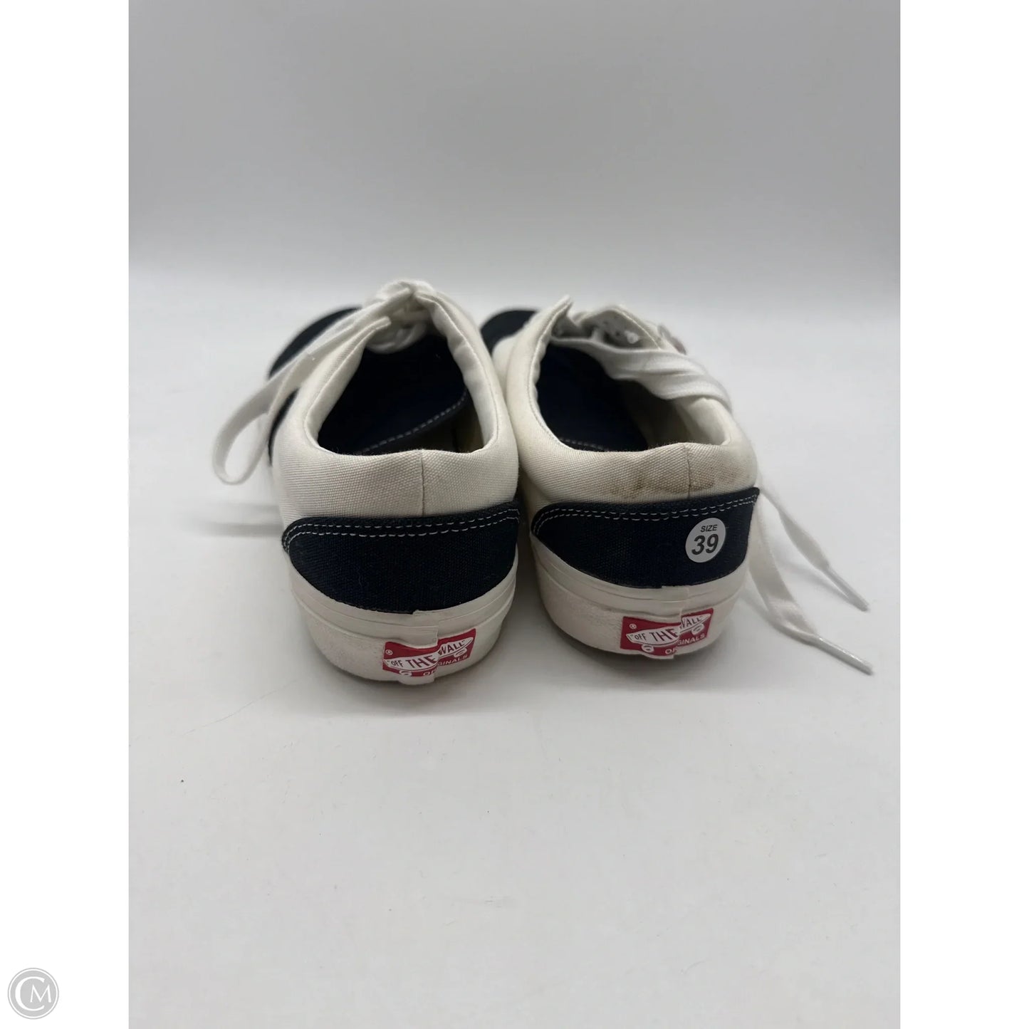 Shoes Sneakers By Vans In Black, Size: 8.5