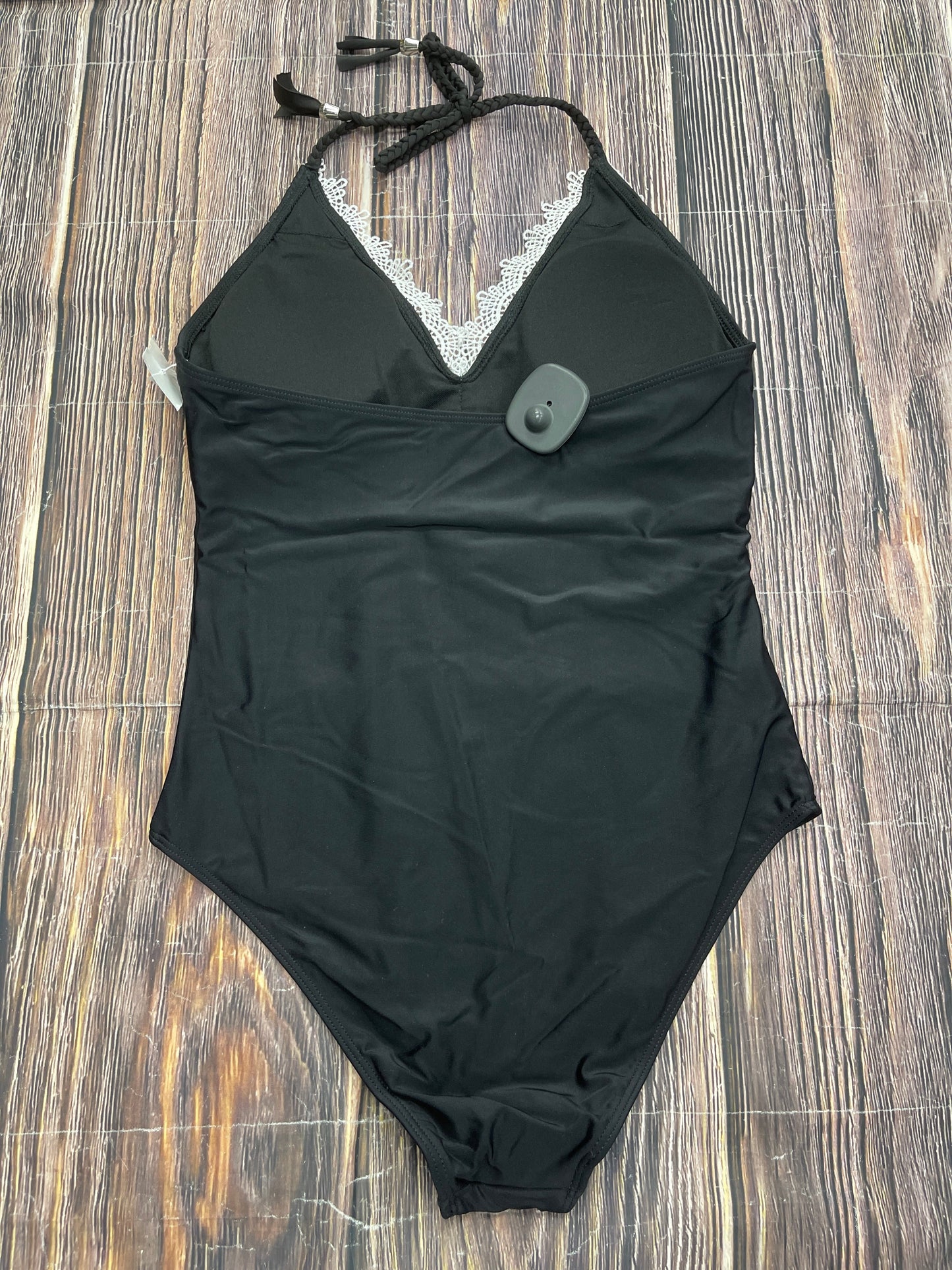 Swimsuit By Clothes Mentor  Size: M