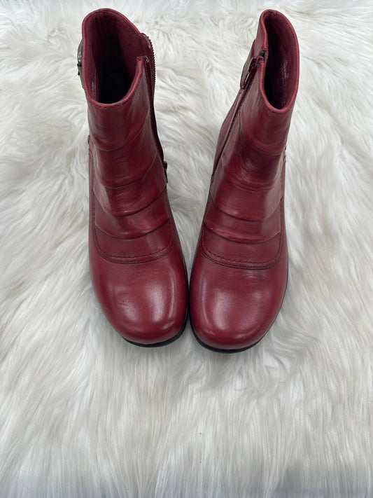 Boots Ankle Flats By Clarks In Red, Size: 8.5