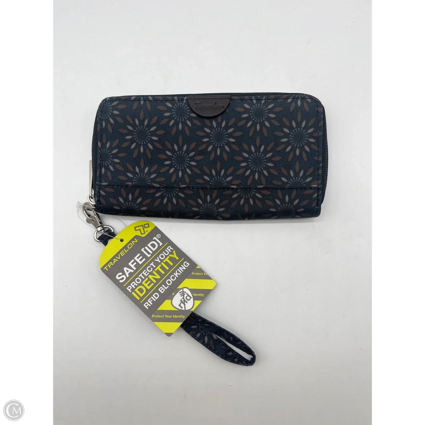 Wristlet By Travelon, Size: Large