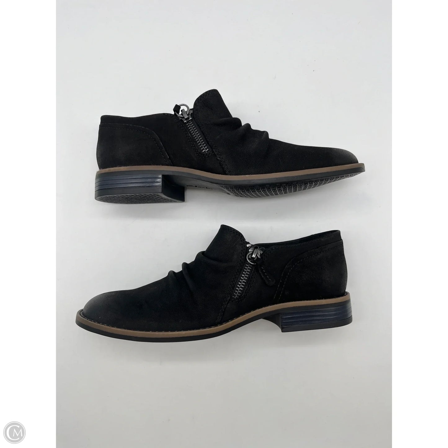 Shoes Flats By Clarks In Black, Size: 7