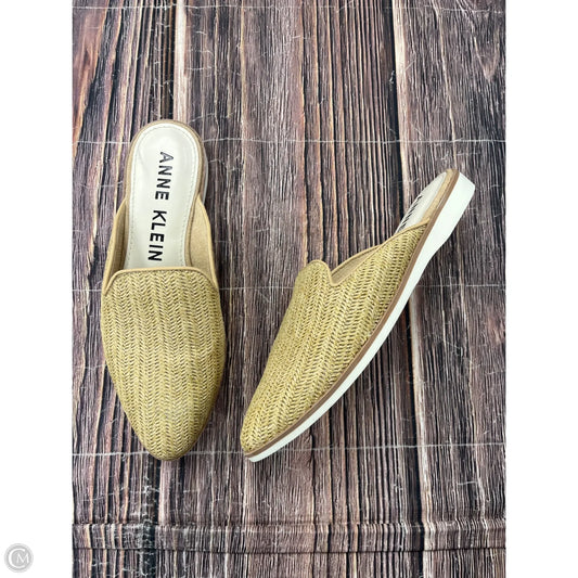Shoes Flats By Anne Klein In Tan, Size: 7.5