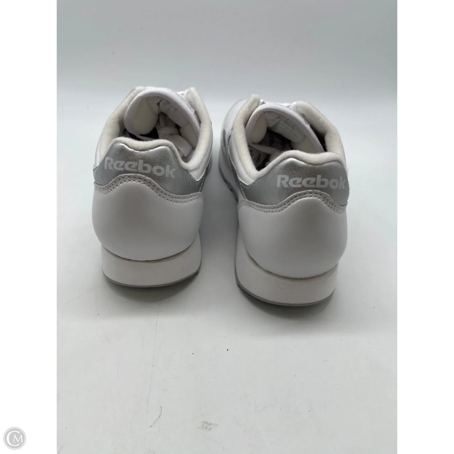 Shoes Athletic By Reebok In White, Size: 9