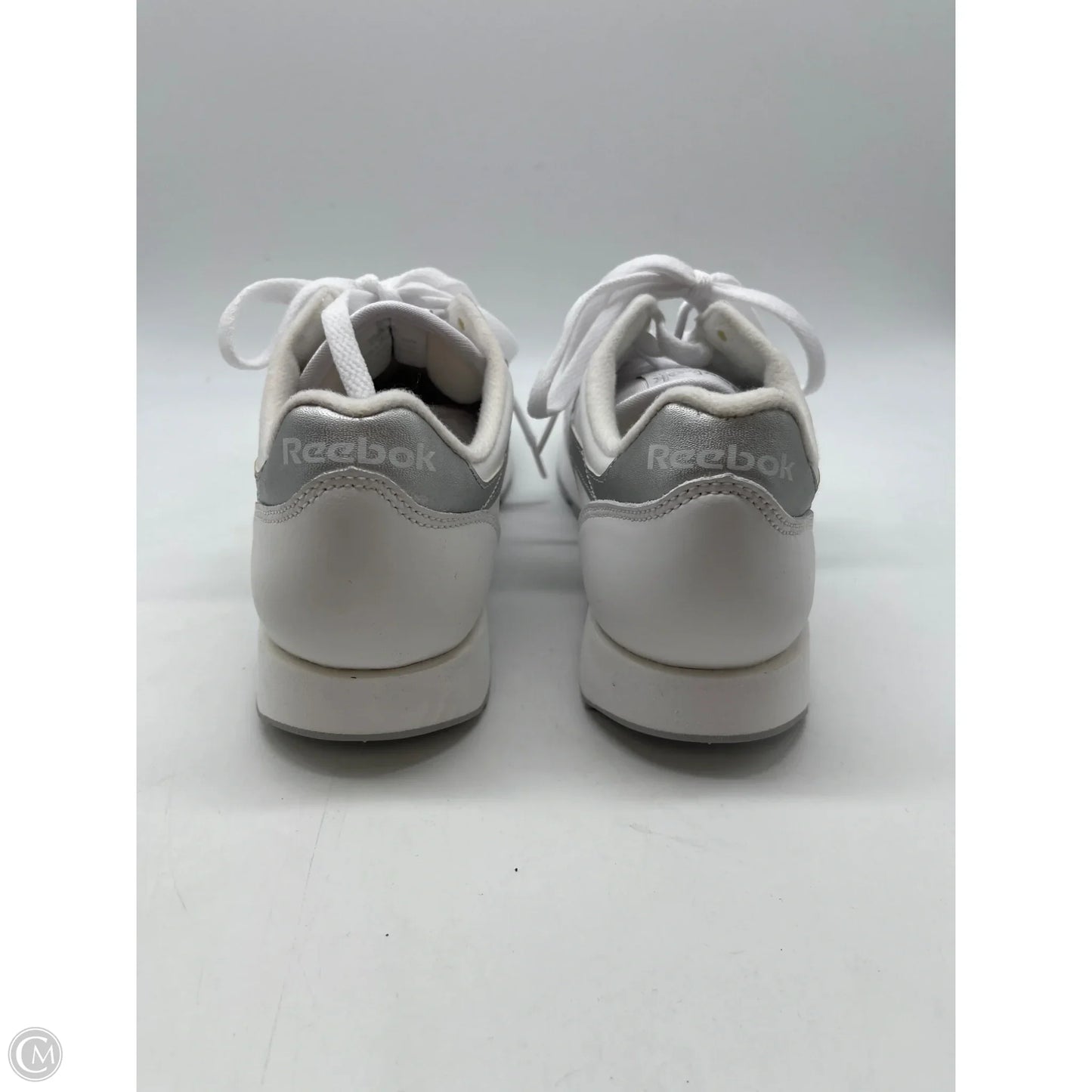 Shoes Sneakers By Reebok In White, Size: 9